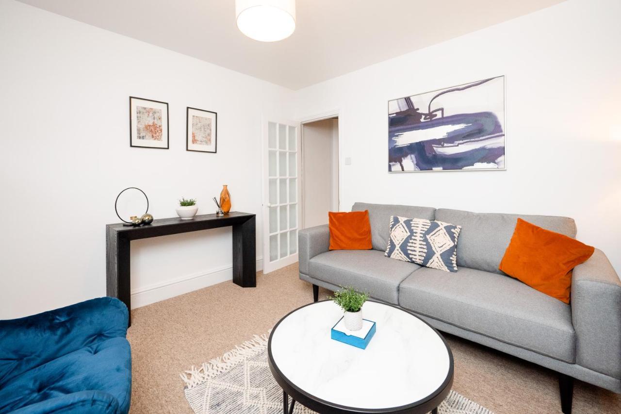 Stunning 2-Bedroom Home In City Centre With Wi-Fi! رويال تونبريدج ويل المظهر الخارجي الصورة