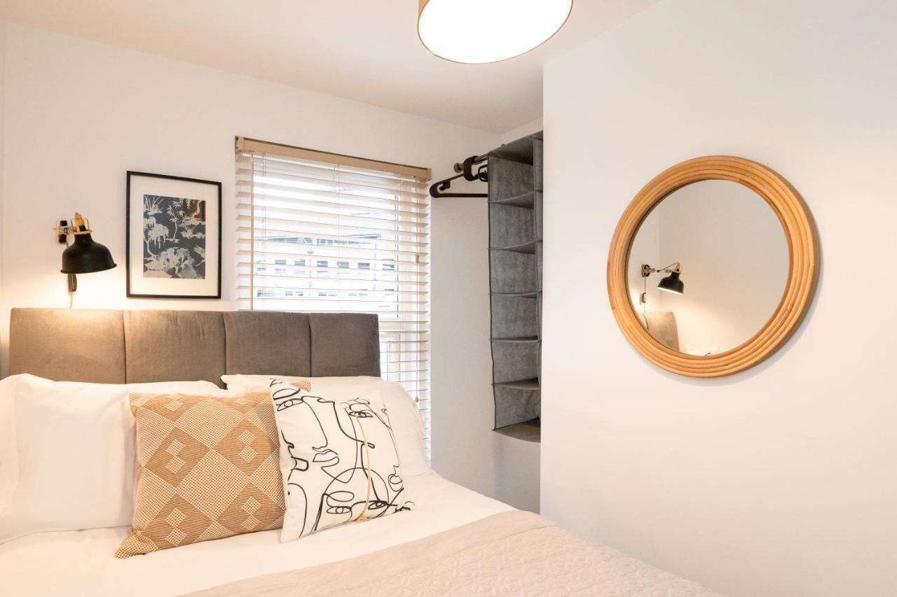 Stunning 2-Bedroom Home In City Centre With Wi-Fi! رويال تونبريدج ويل المظهر الخارجي الصورة